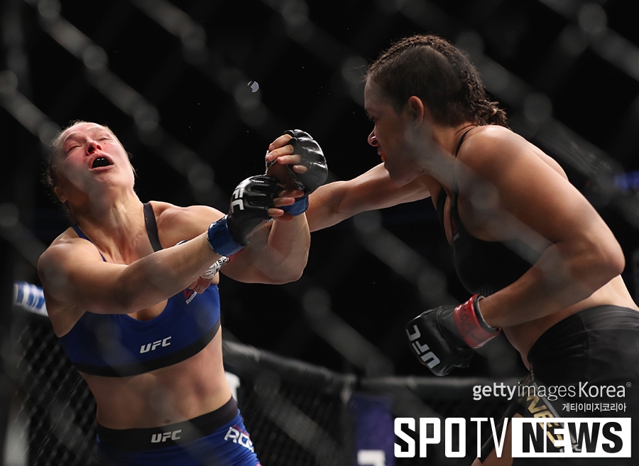 [UFC 207] 론다 로우지, '내가 왜 이러지'