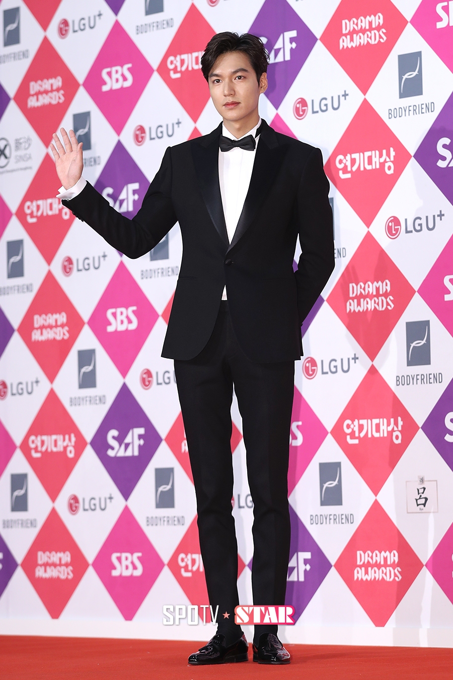 [포토S] 이민호, 상암 들썩이게 하는 인기! (SBS 연기대상)