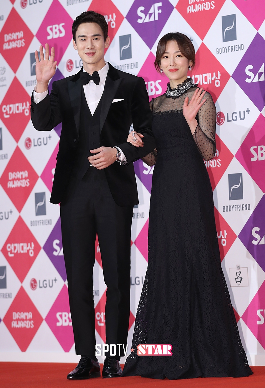 [포토S] 유연석-서현진, '베스트커플상 노려요' (SBS 연기대상)