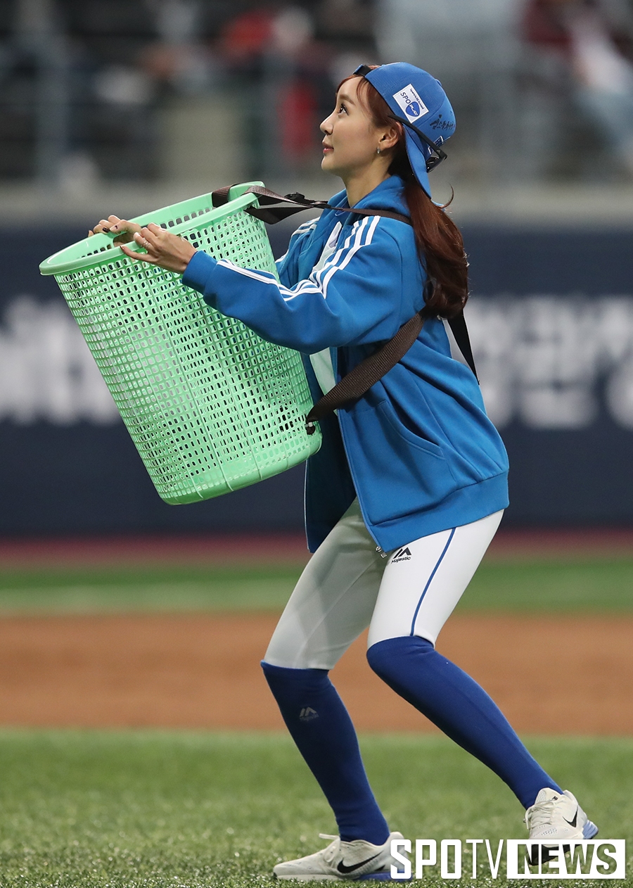 [포토S] 박지영 아나운서, '내가 받을래'