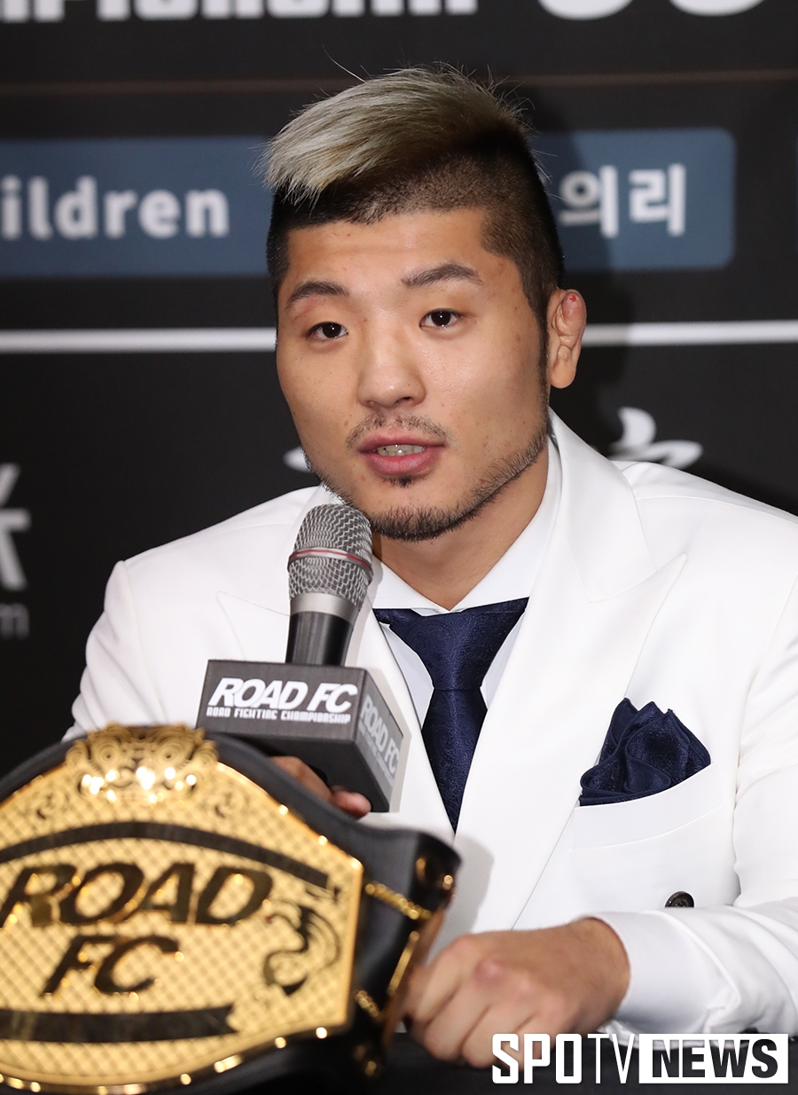 [포토S] 권아솔, '챔피언 벨트는 내꺼야'