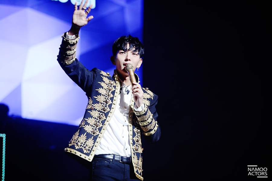 이준기, 서울 팬콘서트 대성황 '노래+춤+팬서비스' 감동의 삼박자