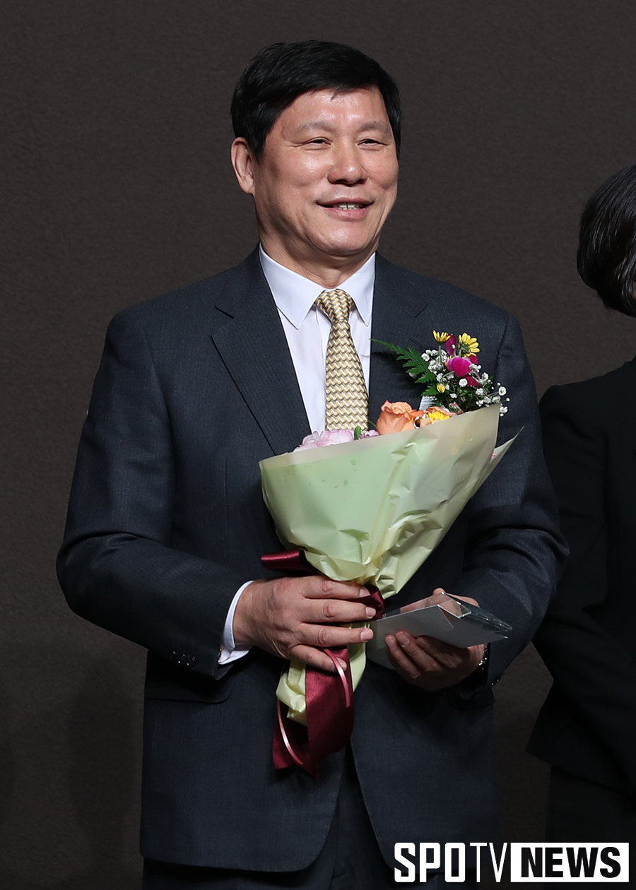 [포토S] 허구연 해설위원, 하일성상 수상
