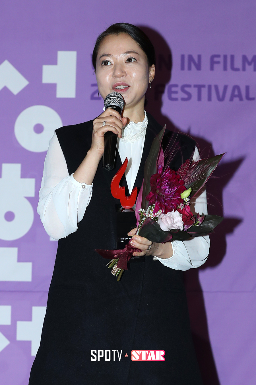 [포토S] 홍예영 감독, "기술상 감사합니다"
