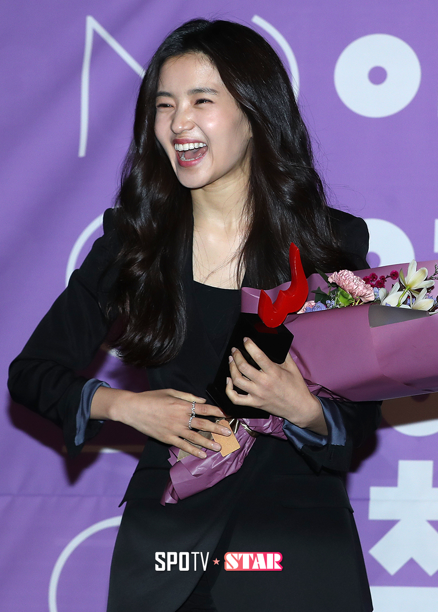 [포토S] '신인상' 김태리, '꺄르르 꺄르르~'