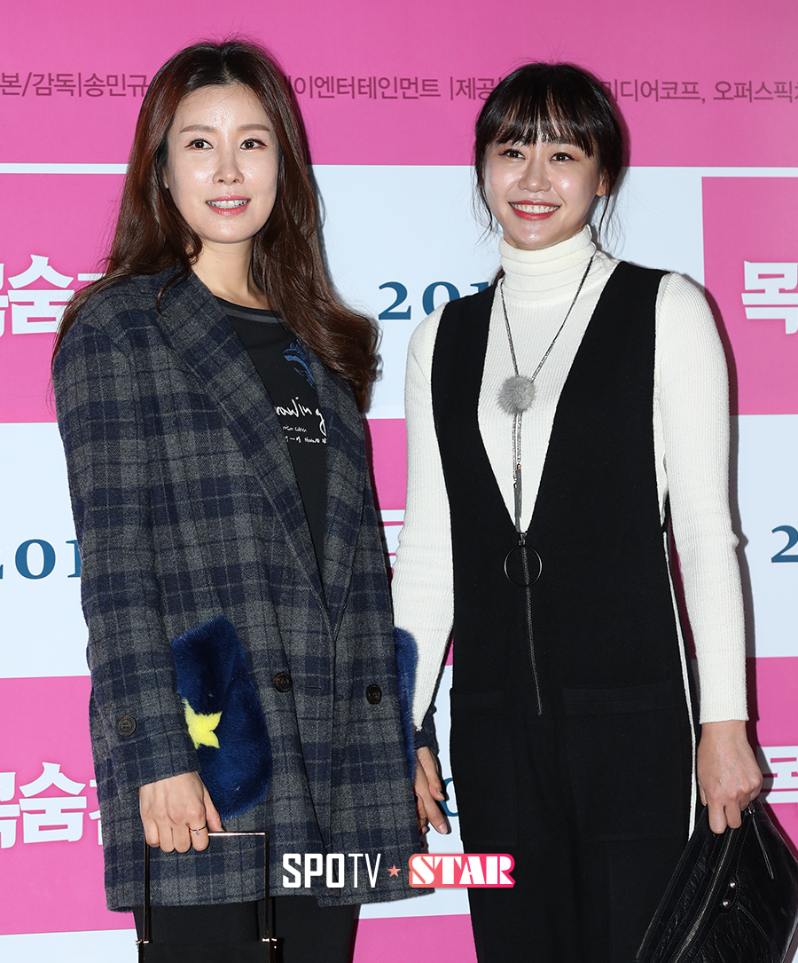 [포토S] 포즈 취하는 배우 이태란과 강래연
