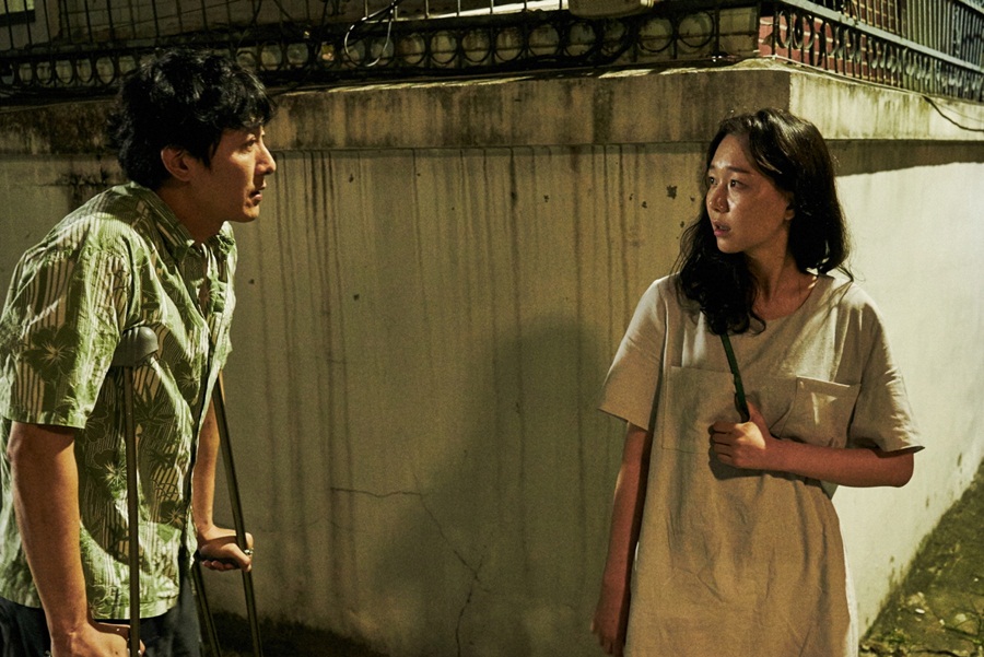 김주혁 소속사 "이유영과 열애? 확인 중"