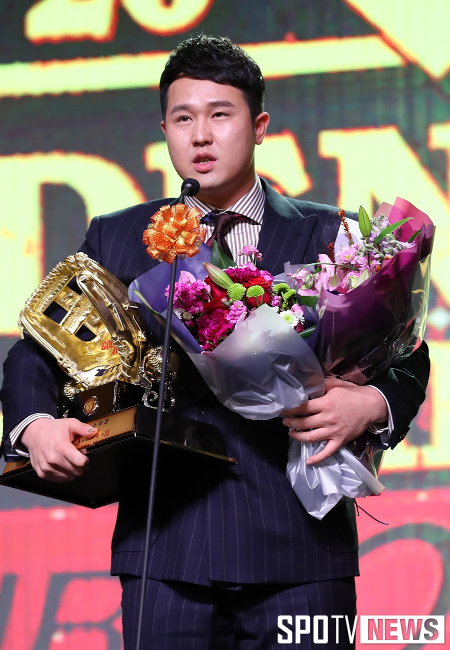 [포토S] 최정, "김용희 감독에게 감사를"