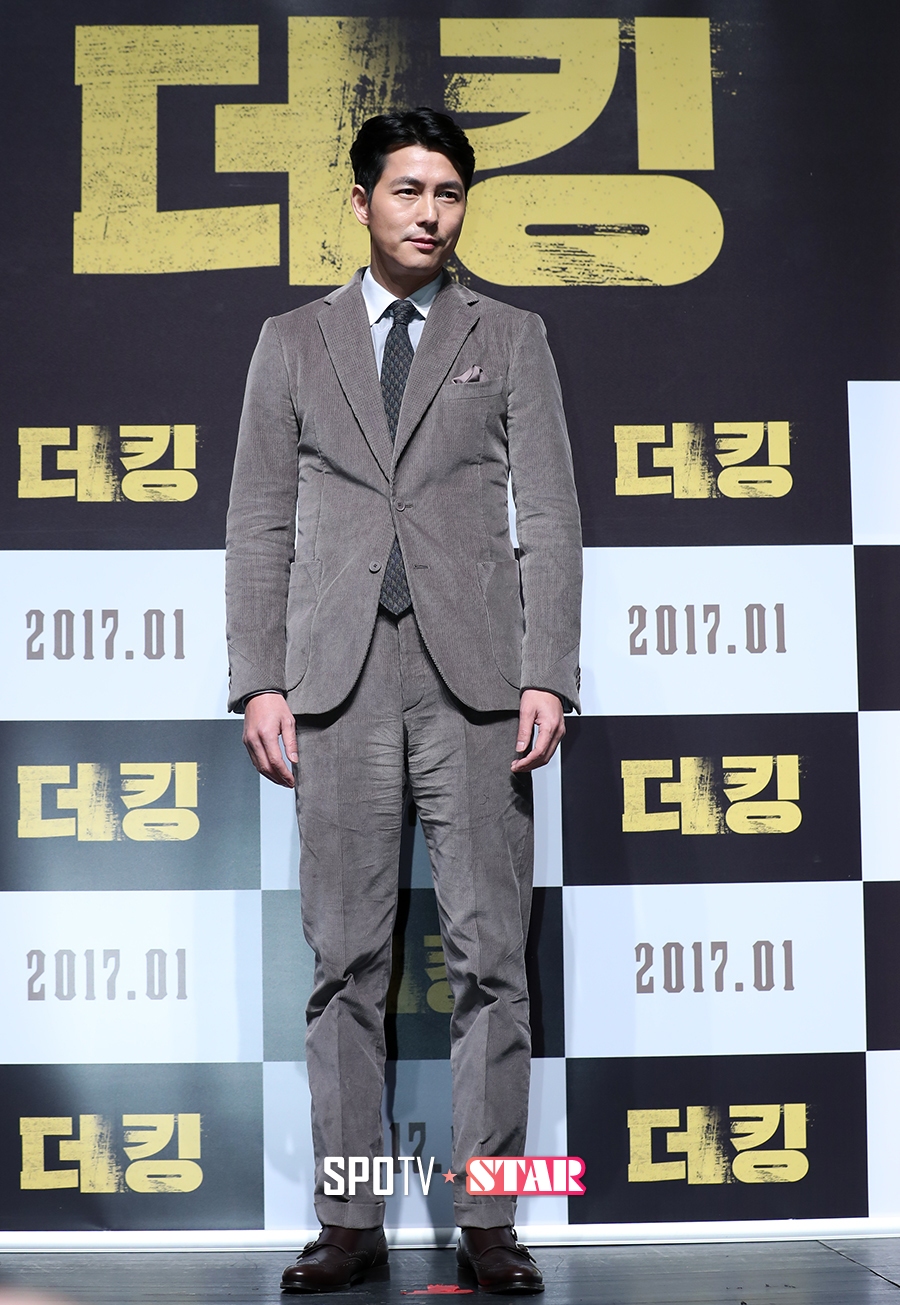 [포토S] 정유서, 코듀로이 슈트로 완벽한 겨울패션
