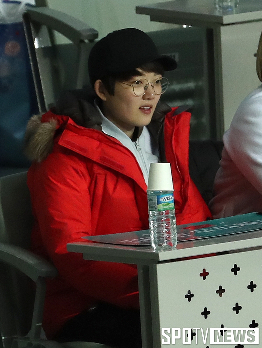 [포토S] 배구장 찾은 사격 김장미