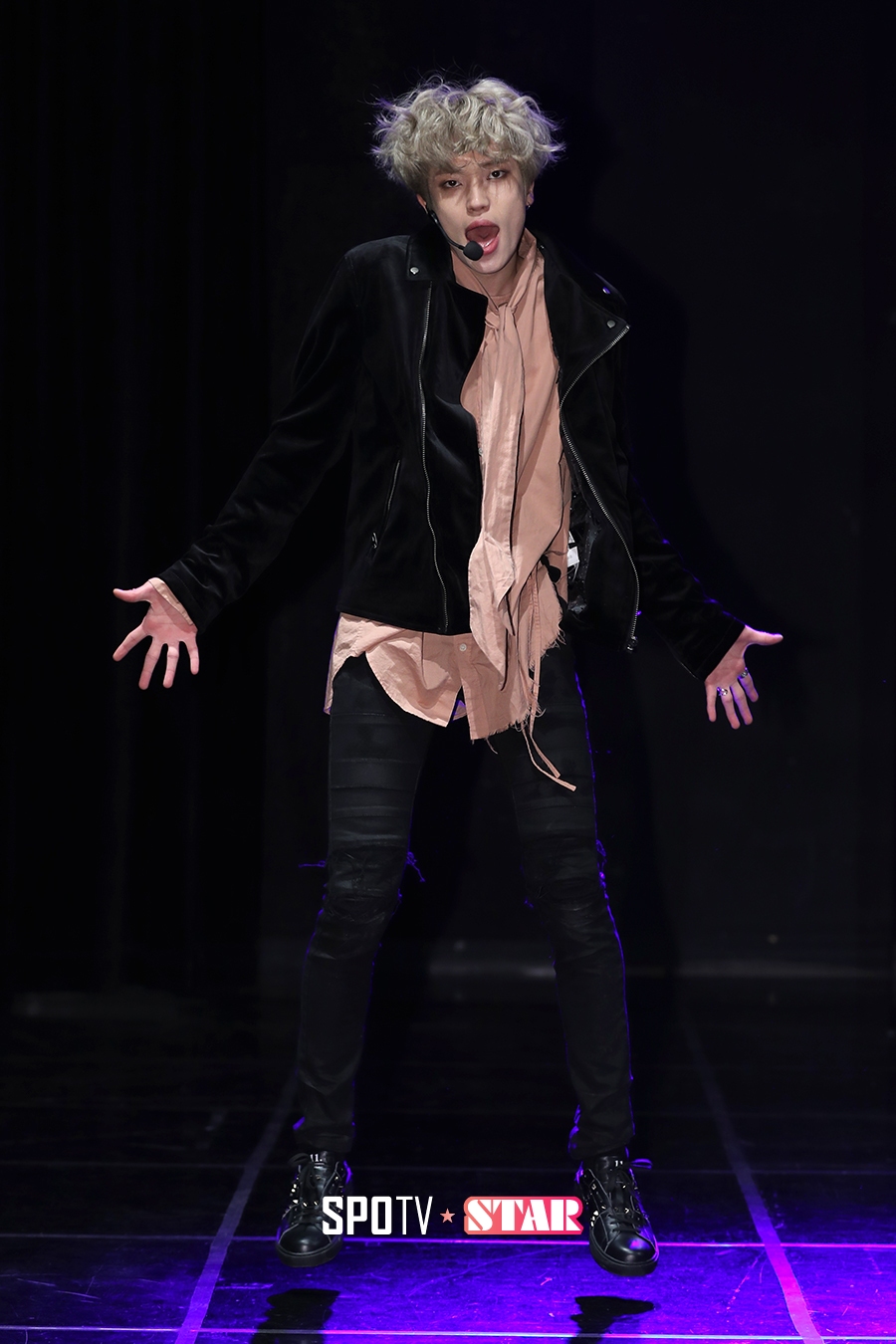 [포토S] 니엘, 공중부양