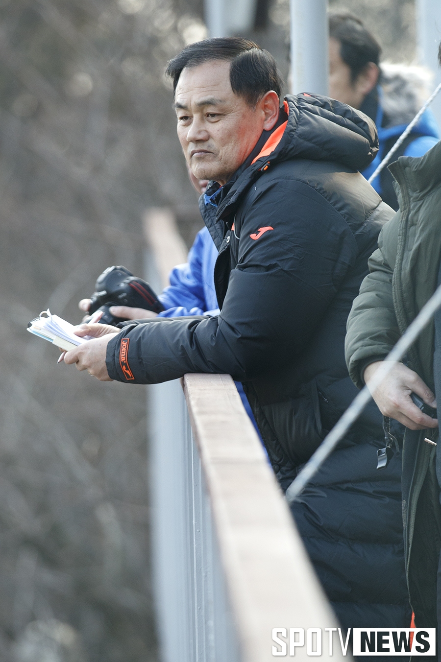 [포토S] 강원FC 최윤겸 감독, 클래식 무대를 기다리며