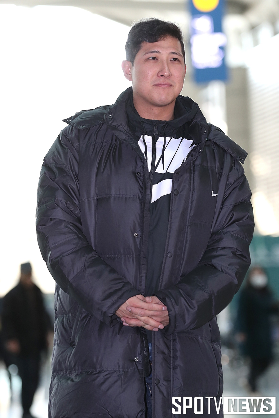 [포토S] '미국 출국' 황재균, '꽃길 걸을게요'