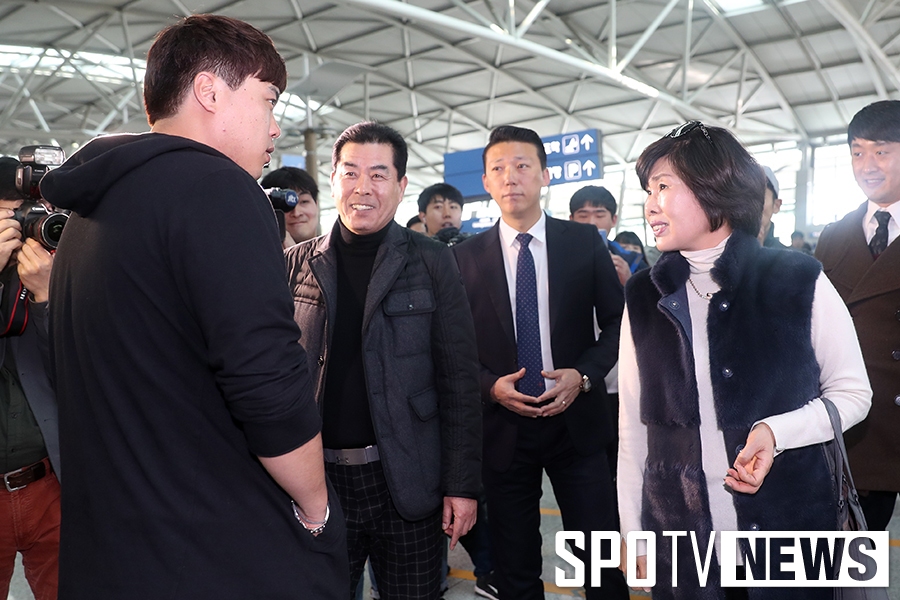 [포토S] 류현진, '몸 건강히 잘 다녀올게요'