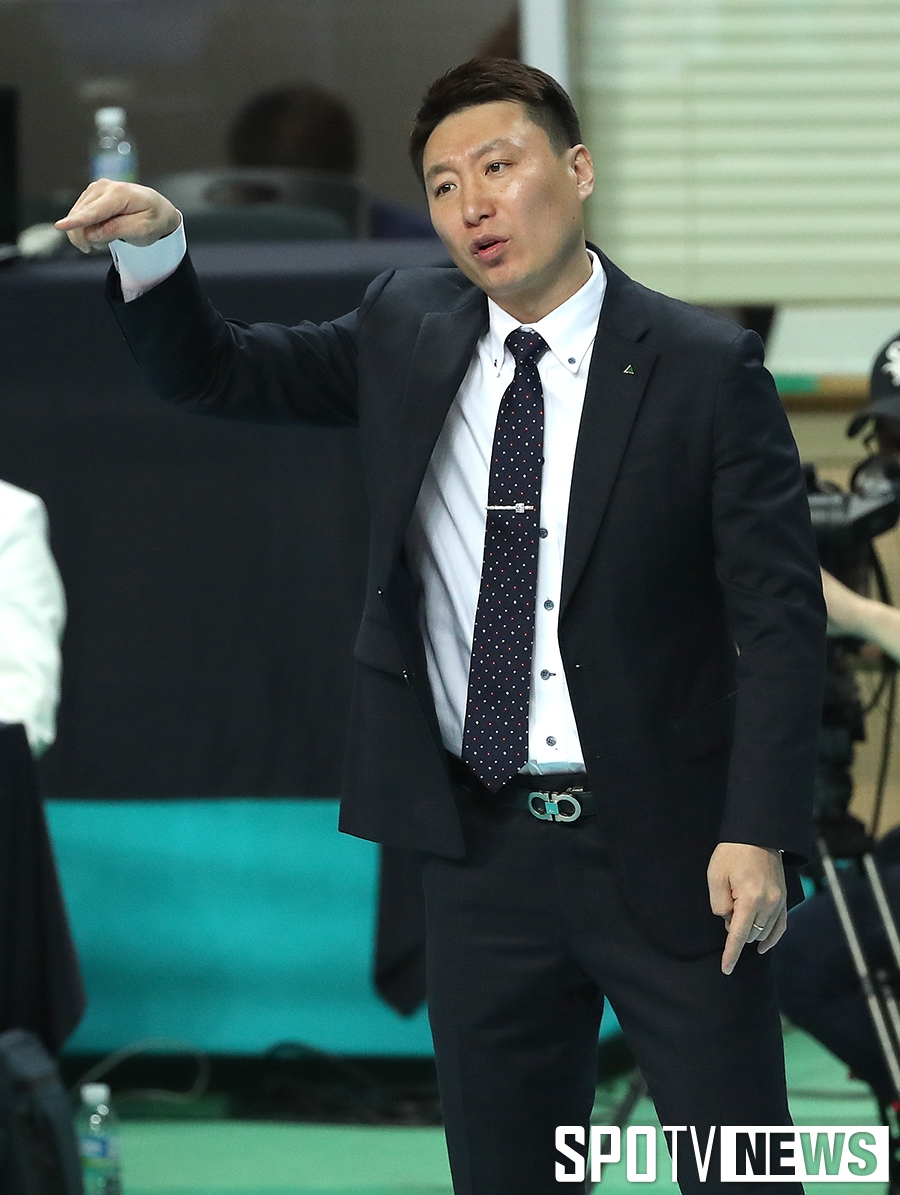 현대건설 양철호 감독 "3세트 내준 것이 패인"