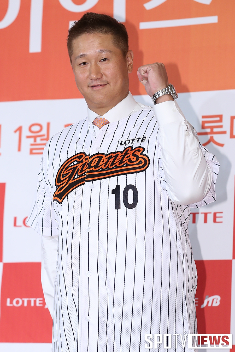 [포토S] 돌아온 이대호, 파이팅을 외치며