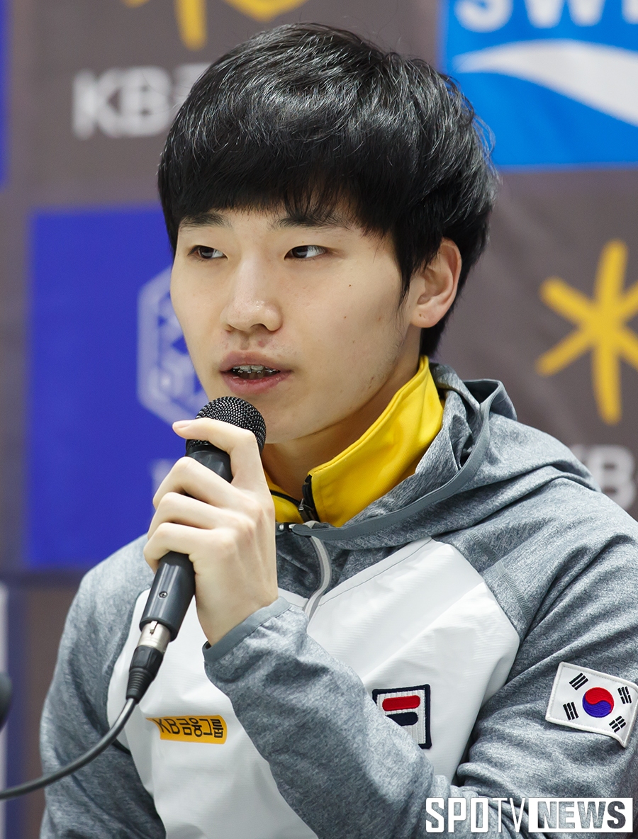 [포토S] 인터뷰하는 서이라