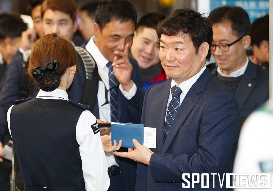 [포토S] 출국하는 이순철 코치