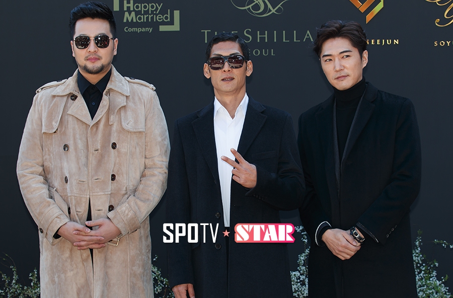 [포토S] 문희준 결혼식 찾은 의리의 god 멤버들