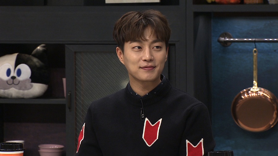 '냉장고를 부탁해' 윤두준, "가장 좋아하는 축구선수? 안정환 아냐" 돌직구