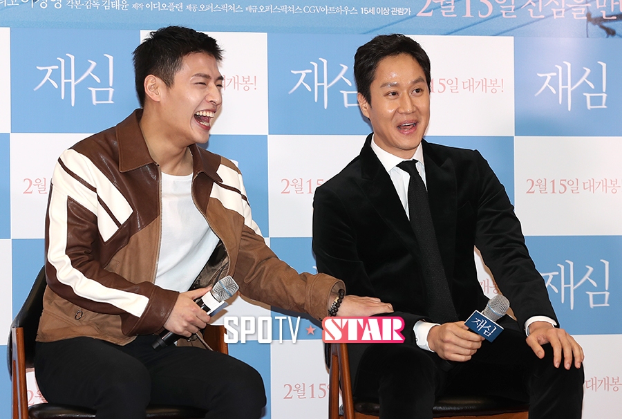 [포토S] 강하늘-정우, '화기애애~'