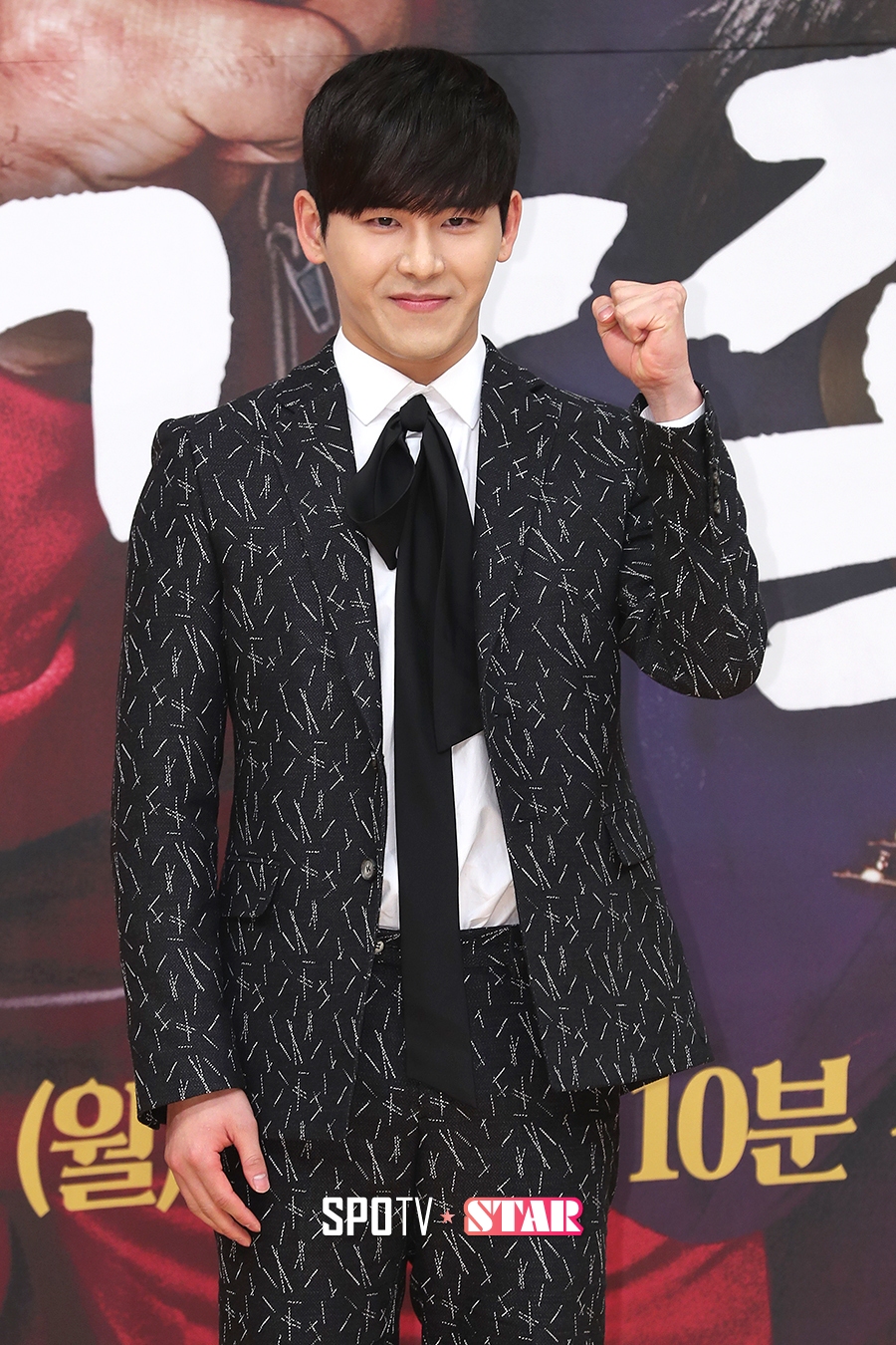 '초인가족 2017' 호야 "박혁권-엄효섭 연기 배울 기회"