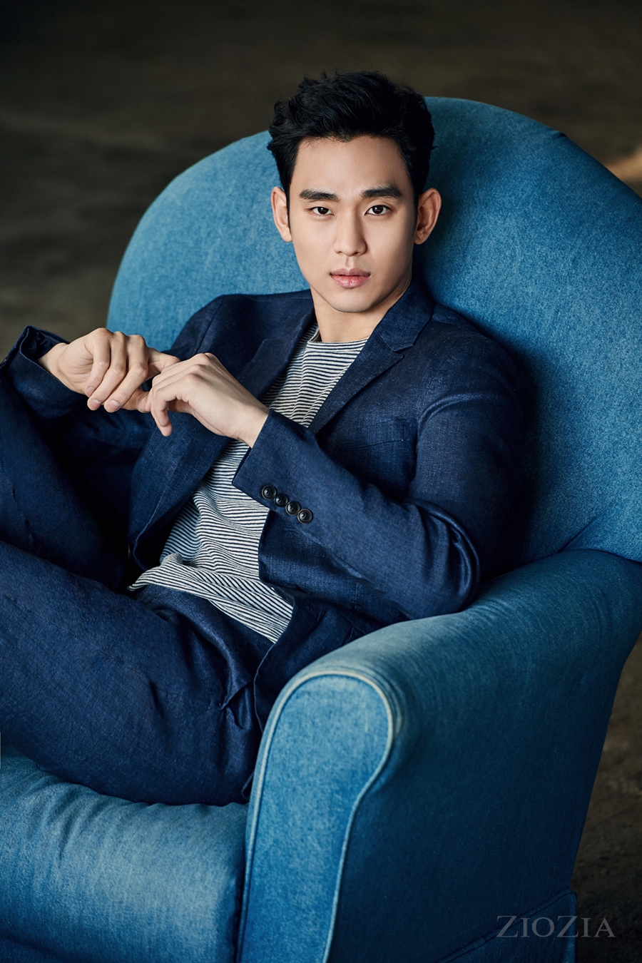 김수현, 2월 16일 생일에 공개된 봄 화보…'나이만큼 눈빛도 깊어져'
