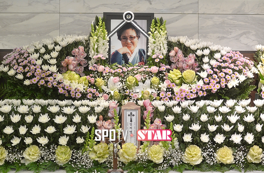 [포토S] 고 김지영, 영정 사진 속 환한 미소
