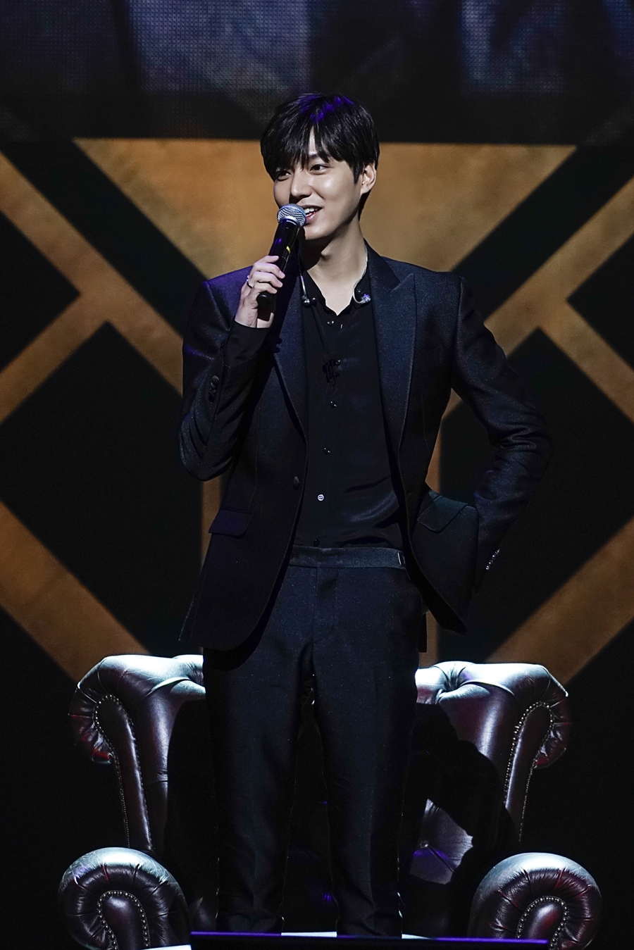 이민호, 손잡고 포옹하고 커피 대접하고 '팬미팅의 왕자 이다정'