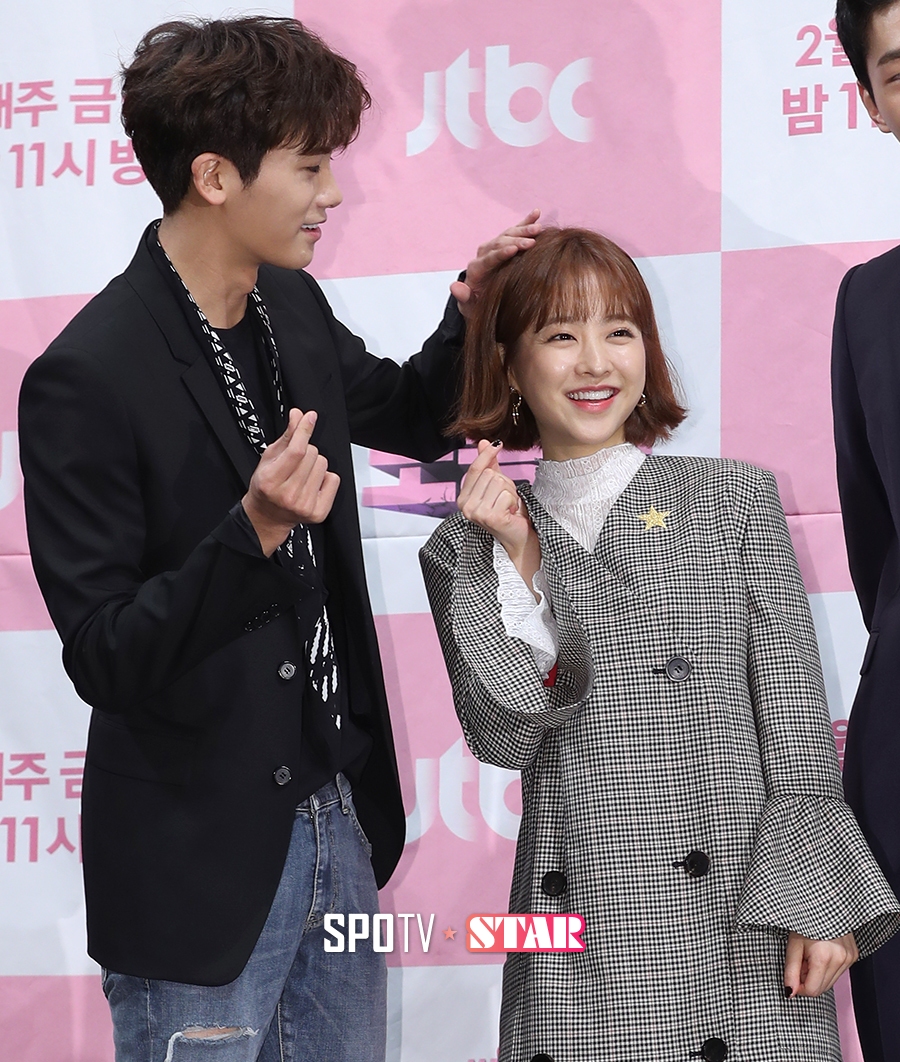 [포토S] 박형식, '우리 보영이 누나 너무 귀여워'