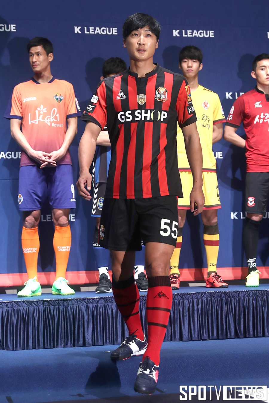 [포토S] FC 서울 곽태휘, '새로운 유니폼 입고'