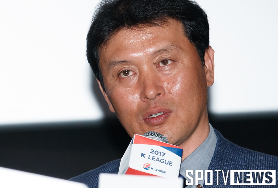 [포토S] 아산 무궁화 송선호 감독