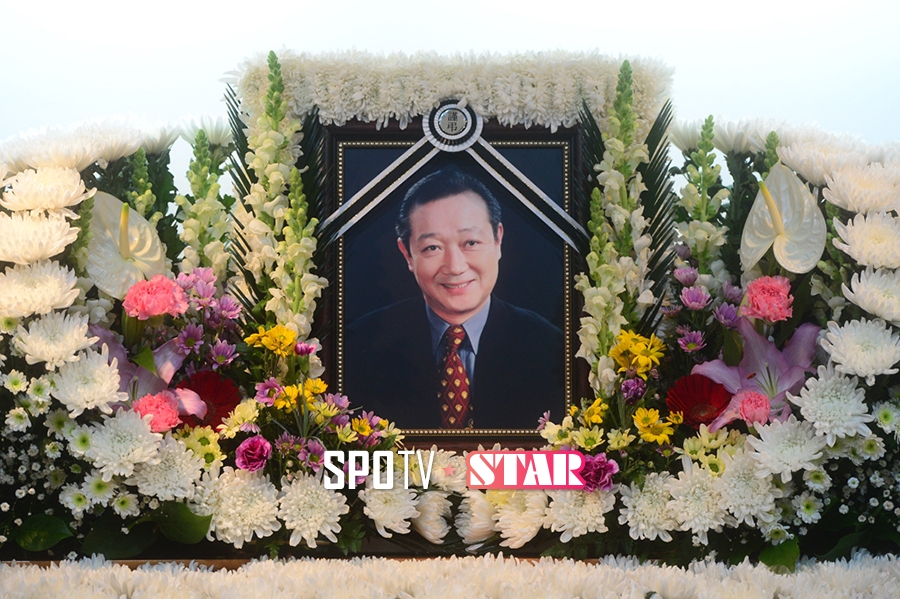 [포토S] 배우 민욱, 두경부암 투병 끝에 별세