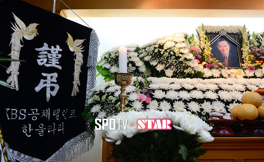 [포토S] 고 민욱, '다시는 볼 수 없는 환한 미소'