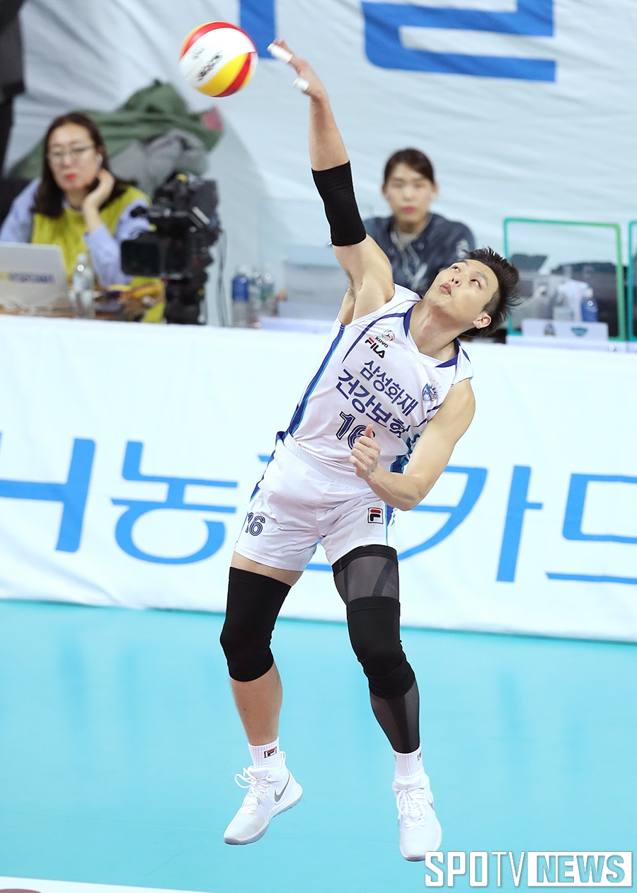 [포토S] 김나운, 완벽한 원포인트 서버