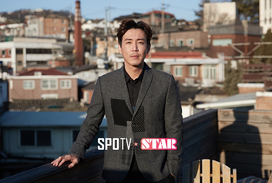 [포토S] 최원영, 멋스러운 미소