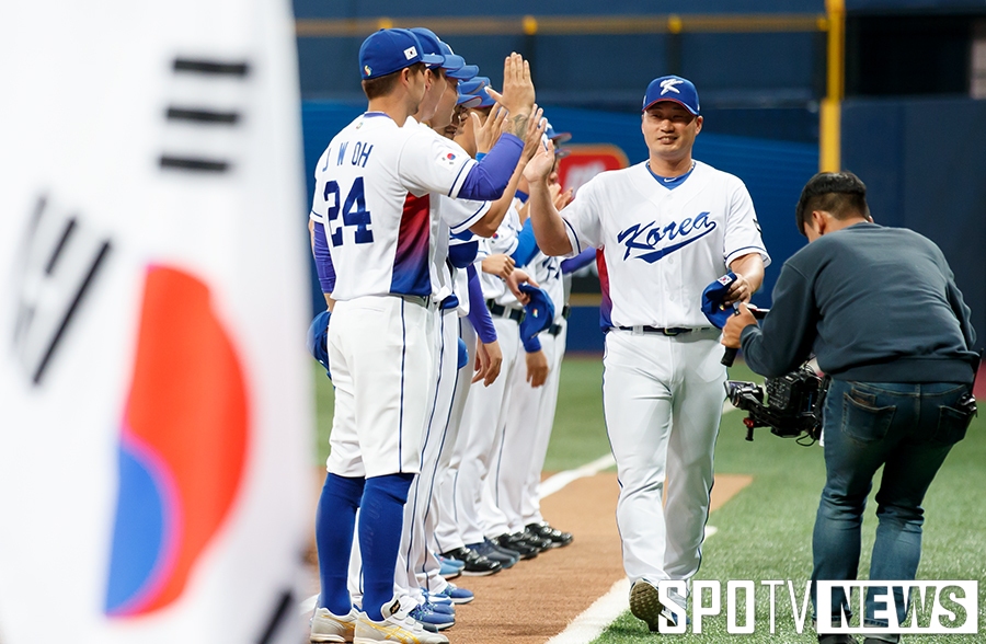 [포토S] 당당하게 입장하는 '끝판대장' 오승환