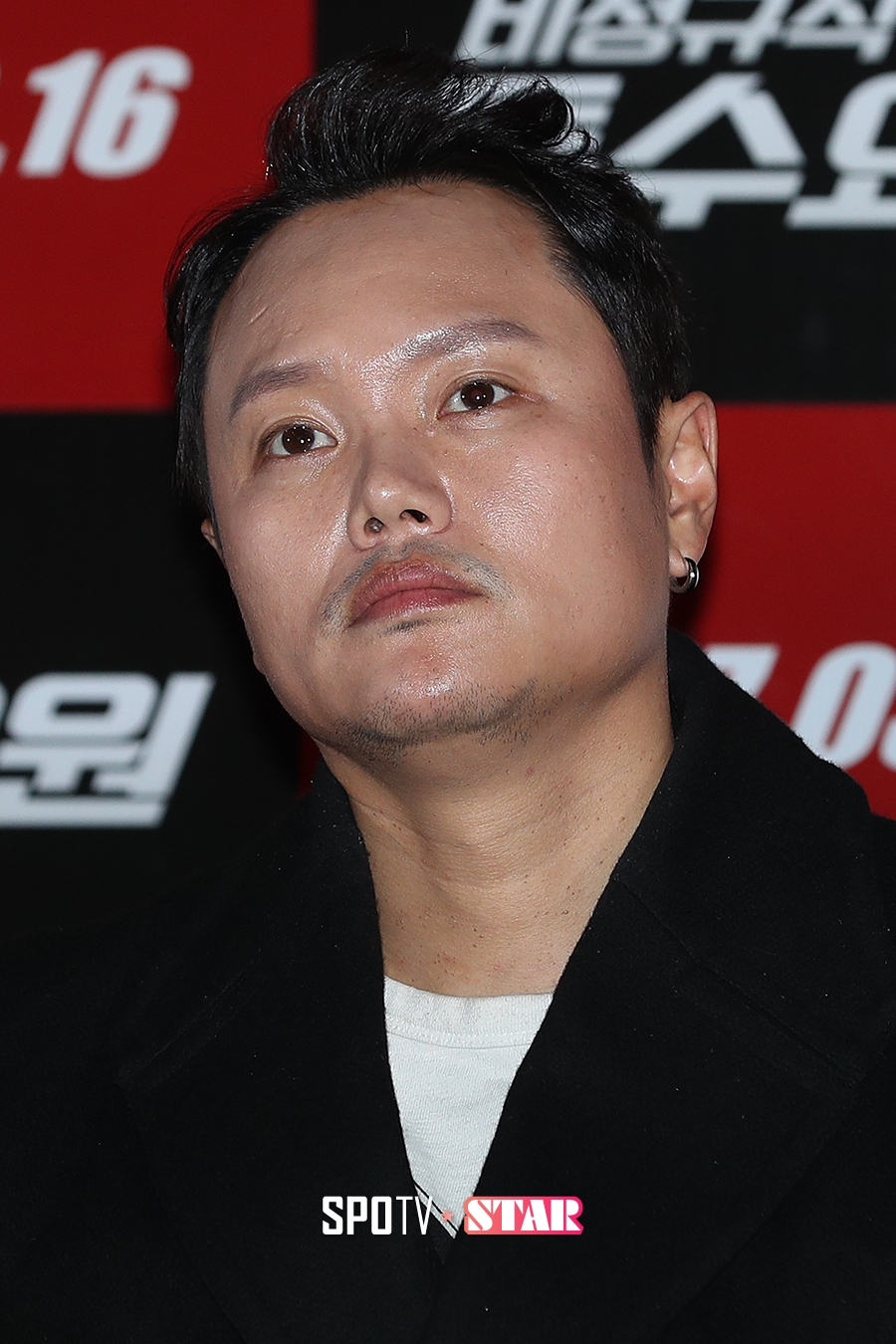[포토S] 생각에 잠긴 김민교