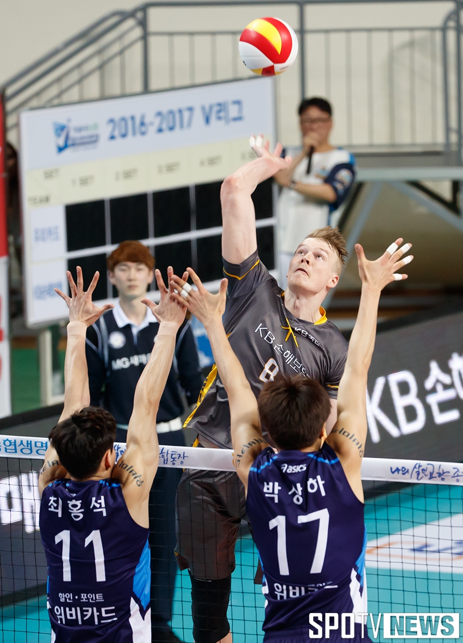 [포토S] 스파이크 날리는 우드리스