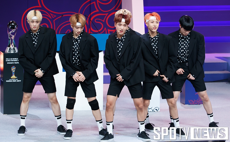 [포토S] 축하공연에 나선 NCT 드림