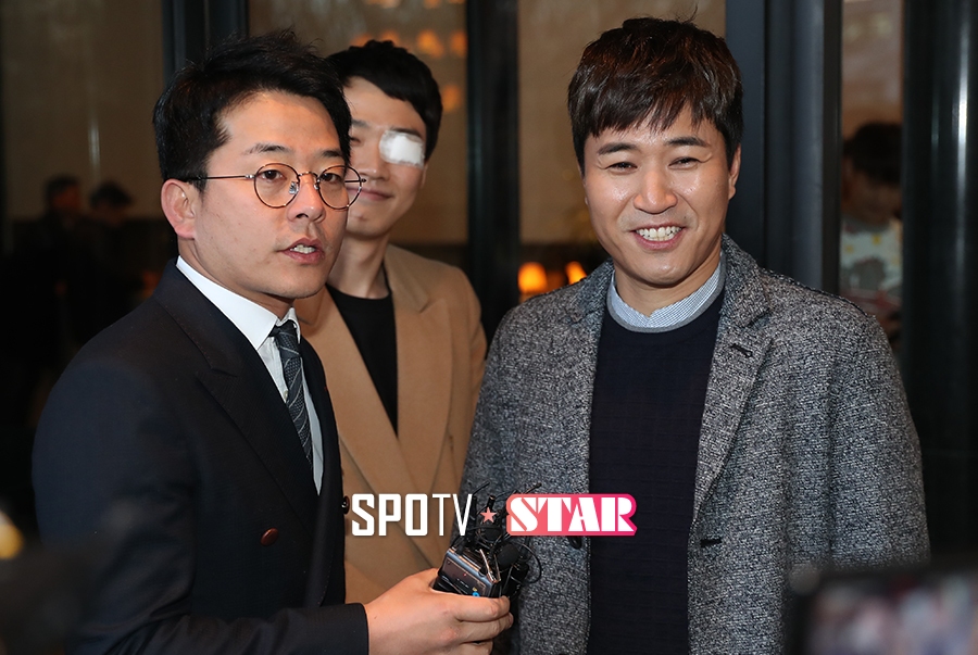 [포토S] 김준호-김종민, '조우종-정다은 아나운서 축하해요'