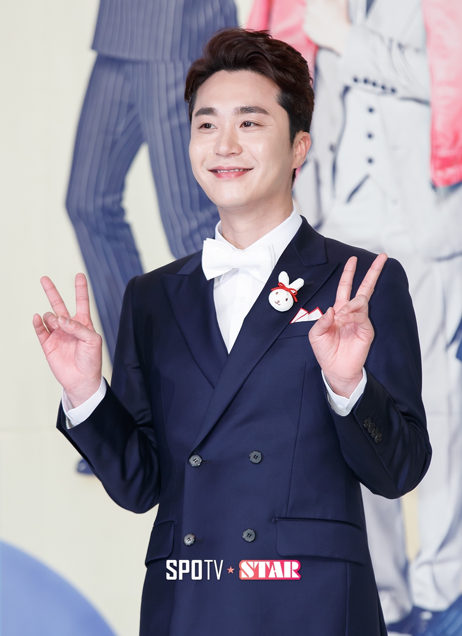 [포토S] 조성모, 깨물어주고 싶은 '귀염' 포즈