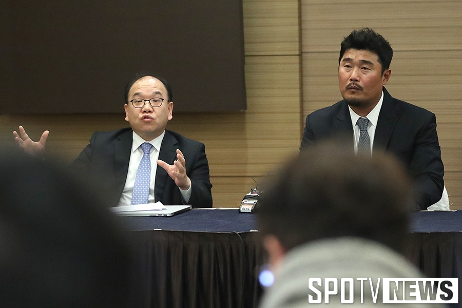 [포토S] 선수협, '메리트 부활' 논란 긴급 기자회견 열어