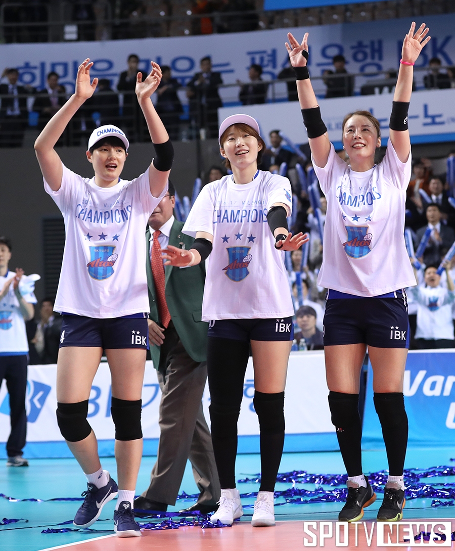 [포토S] 김희진-박정아-김사니, '이 순간을 얼마나'