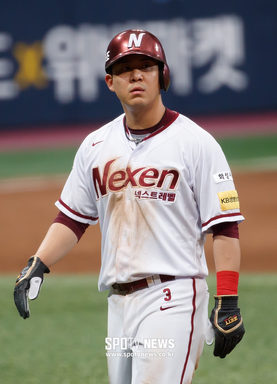 [포토S] 김민성, '아쉬운 견제사'