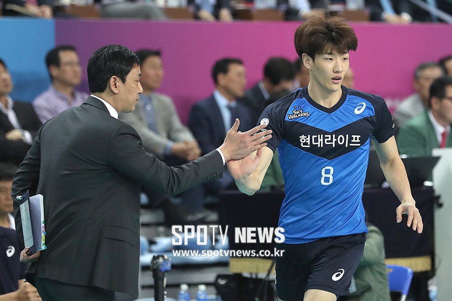 [포토S] 최태웅 감독, '송준호 좋았어'