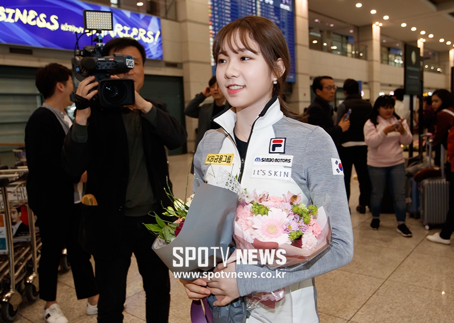 [포토S] 최다빈, '꽃을 든 미녀'
