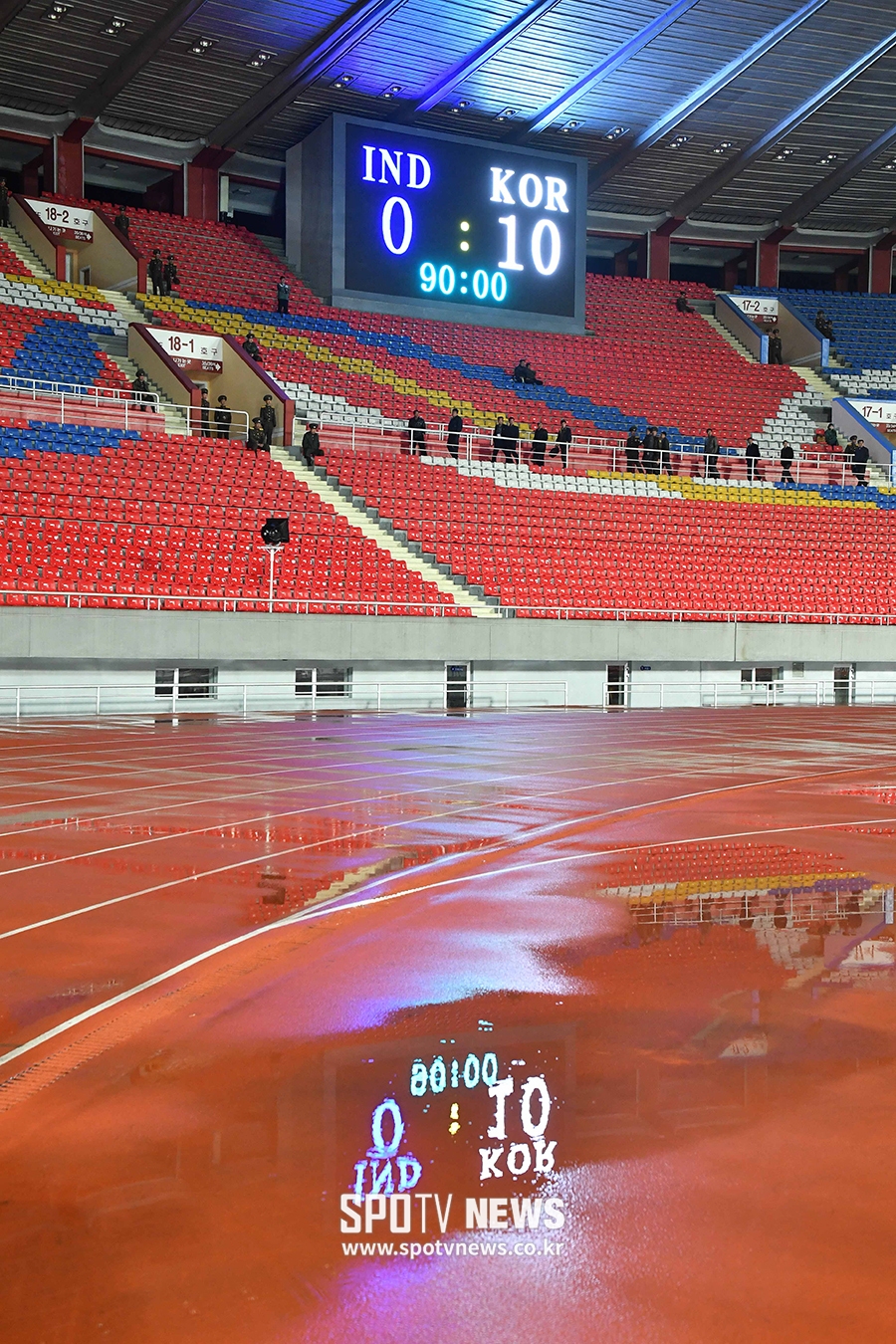 [포토S] 여자 축구대표팀, 우천에도 10-0 대승