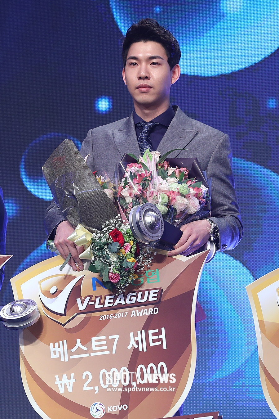 [포토S] 베스트7상 수상한 우리카드 김광국