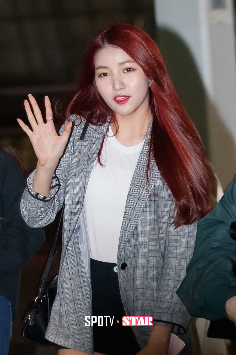 [포토S] 여자친구 소원, 밤에도 미모 반짝